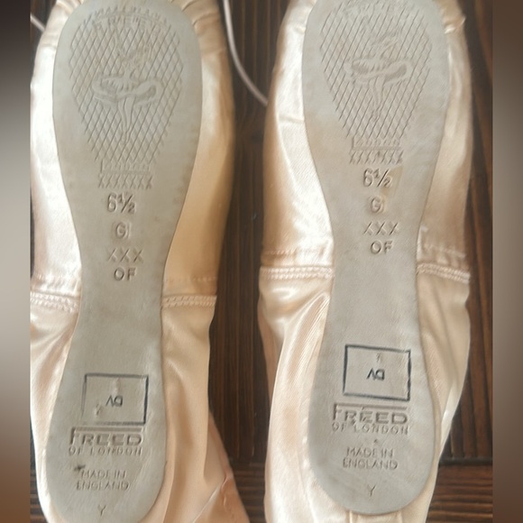 Freed Classic Pro Pointe shoe. 6.5 3X G-maker DV - Picture 3 of 4